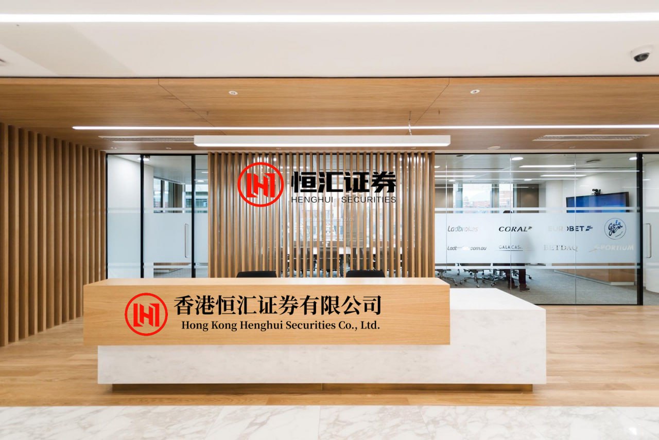 亿融策略平台 民调支持率跌新低 李在明道歉